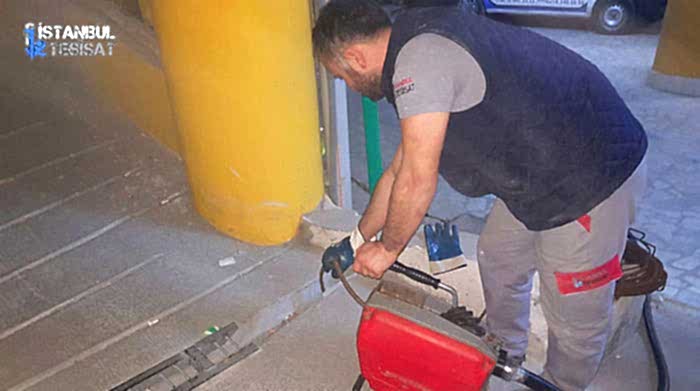 İstanbul Tesisat: Robotla Tıkalı Boru Açma Servisi tesisat tespiti