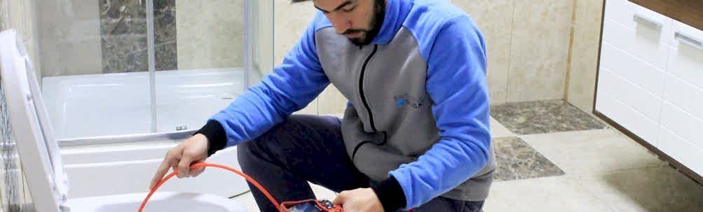 Tıkalı Lavabo Açma Yöntemleri ve 2026 Yılı Lavabo Açma Fiyatları tesisat tespiti