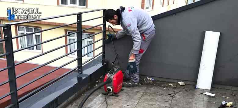 İstanbul Tesisat: Robotla Tıkalı Boru Açma Servisi tesisat tespiti