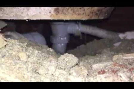 Duşakabin Altından Su Sızıyor Banyo Tavanından Su Damlaması Nasıl Önlenir Çözümü